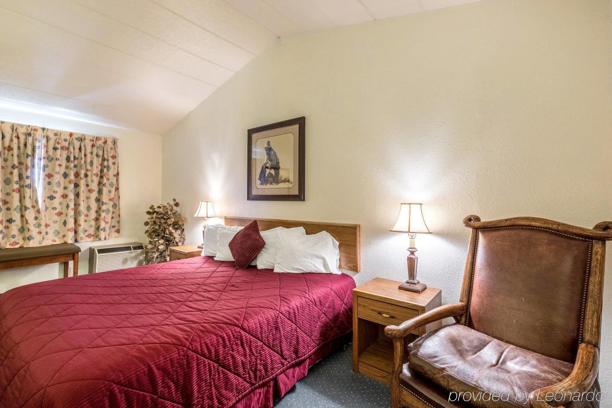 Rodeway Inn Ogallala Buitenkant foto